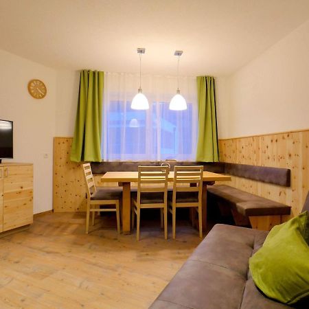 Top Holiday Flat In Fuegen Near The Ski Area Zewnętrze zdjęcie