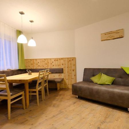 Top Holiday Flat In Fuegen Near The Ski Area Zewnętrze zdjęcie