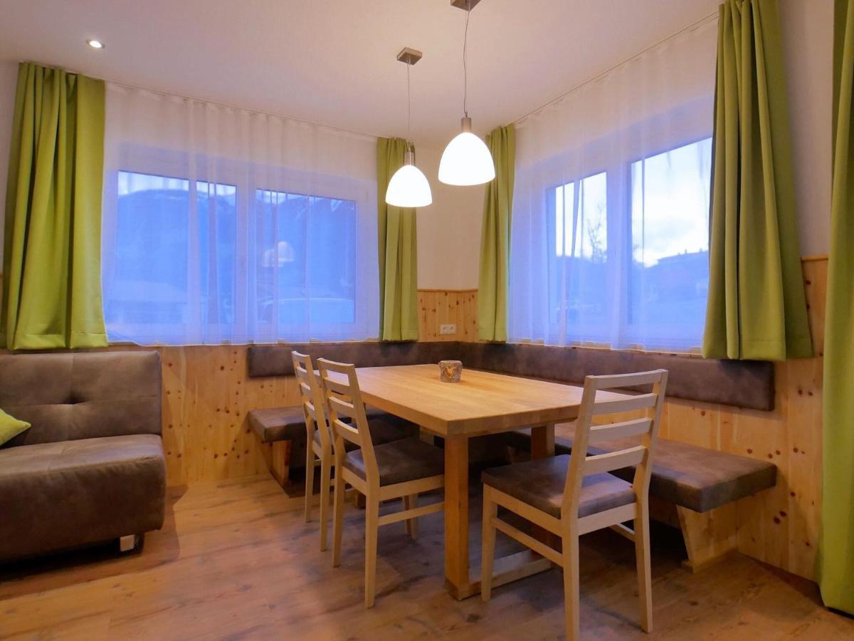 Top Holiday Flat In Fuegen Near The Ski Area Zewnętrze zdjęcie