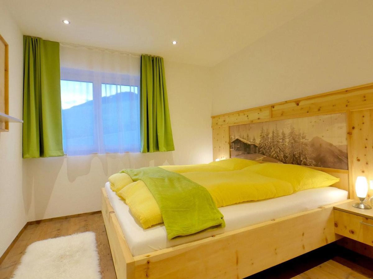 Top Holiday Flat In Fuegen Near The Ski Area Zewnętrze zdjęcie