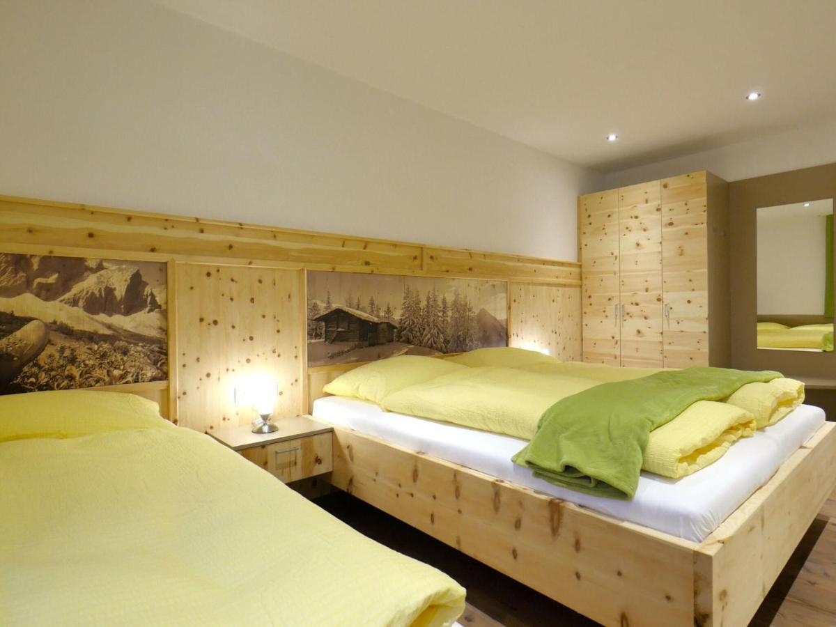 Top Holiday Flat In Fuegen Near The Ski Area Zewnętrze zdjęcie