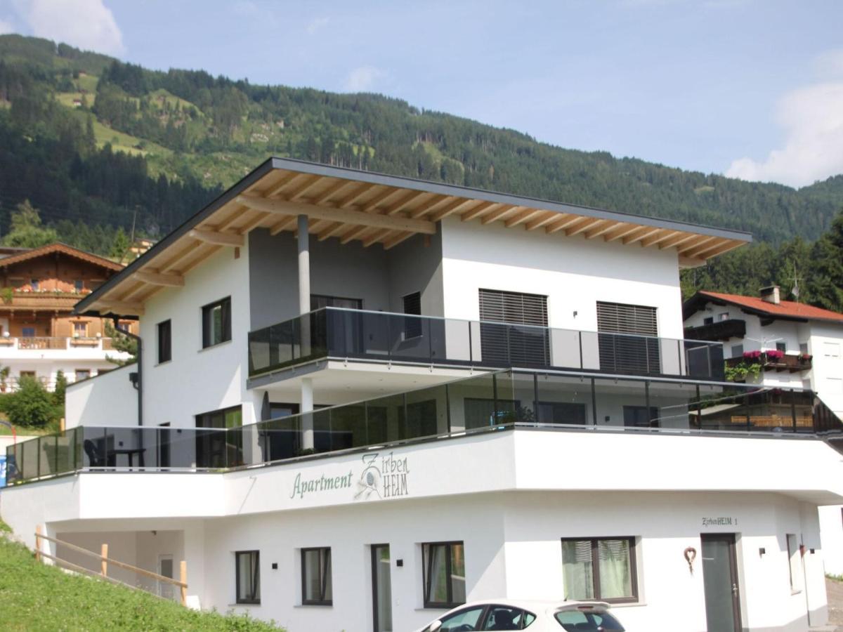 Top Holiday Flat In Fuegen Near The Ski Area Zewnętrze zdjęcie
